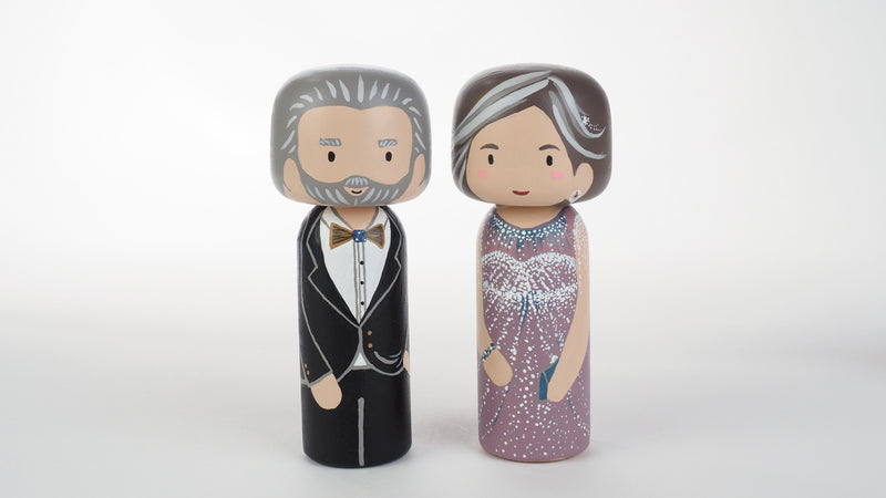 Customized Parents of the Bride wedding Kokeshi dolls, Peg Dolls! Parents of the Bride, they as important as the Bride on the BIG day. Congratulations to all the Brides' parents. These cute Kokeshi dolls show the unique sides of bride and parents of the bride. A great touch of personality to your wedding. What a great keepsake it would be!
