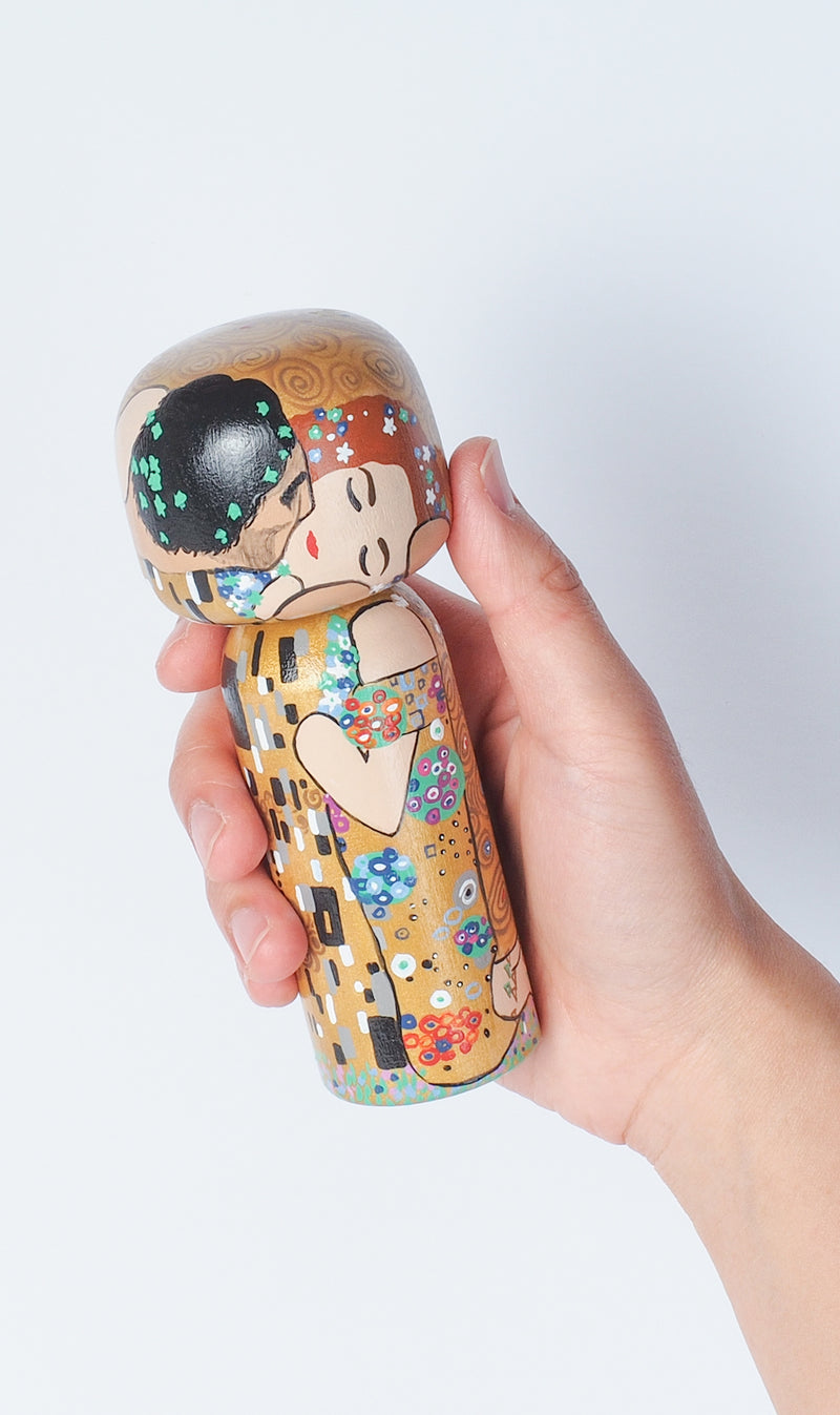 Klimt Kokeshi - The Kiss (Limited Edition)