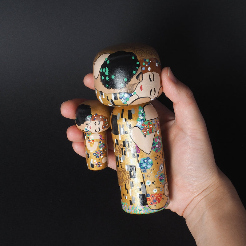 Klimt Kokeshi - The Kiss (Limited Edition)