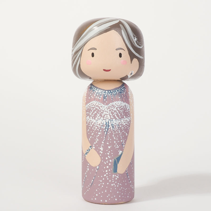 Customized Mother of the Bride wedding Kokeshi dolls, Peg Dolls! Mother of the Bride, she is as important as the Bride on the BIG day. Congratulations to all the Brides' moms. These cute Kokeshi dolls show the unique sides of bride and mother of the bride. A great touch of personality to your wedding. What a great keepsake it would be!