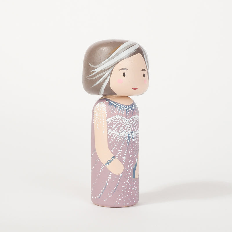 Customized Mother of the Bride wedding Kokeshi dolls, Peg Dolls! Mother of the Bride, she is as important as the Bride on the BIG day. Congratulations to all the Brides' moms. These cute Kokeshi dolls show the unique sides of bride and mother of the bride. A great touch of personality to your wedding. What a great keepsake it would be!