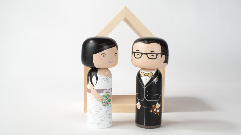Customized wedding Kokeshi dolls!  These cute Kokeshi dolls show the unique sides of bride and groom.  A great touch of personality to your wedding.  What a great keepsake it would be!  These are also great for Wedding gifts, anniversary gifts, couples’ gifts, bridal showers, or any other occasions.